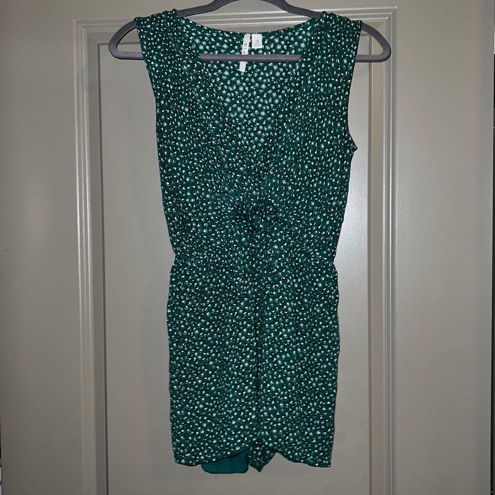 Francesca’s Green romper size medium
